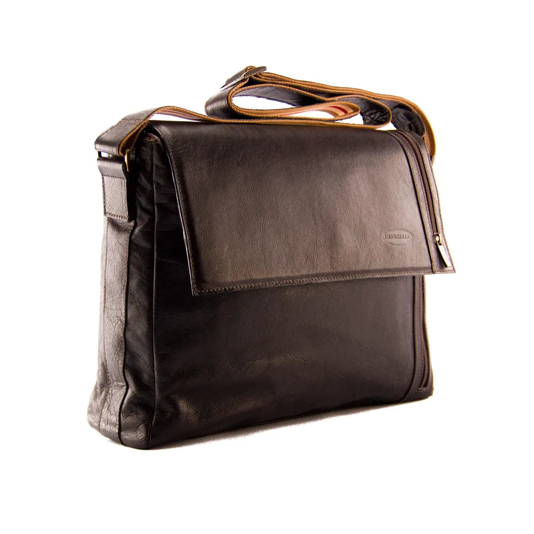 Pasta ou mochila executiva masculina: qual escolher?