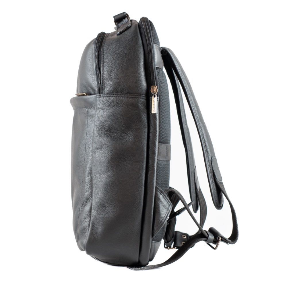 Mochila de Couro Cavezzale Bufalo Preto 103498
