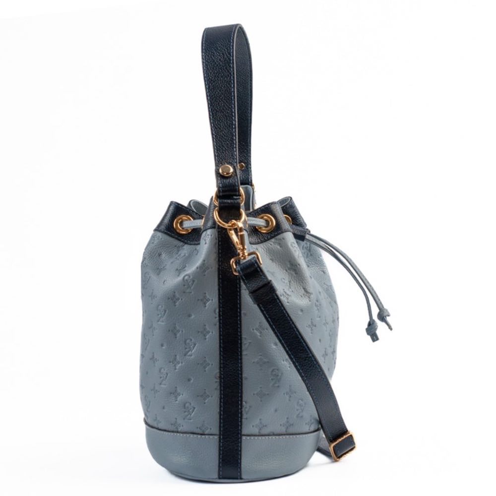 Bolsa Bucket Média Couro Monograma Cavezzale Sky/Marinho 105045