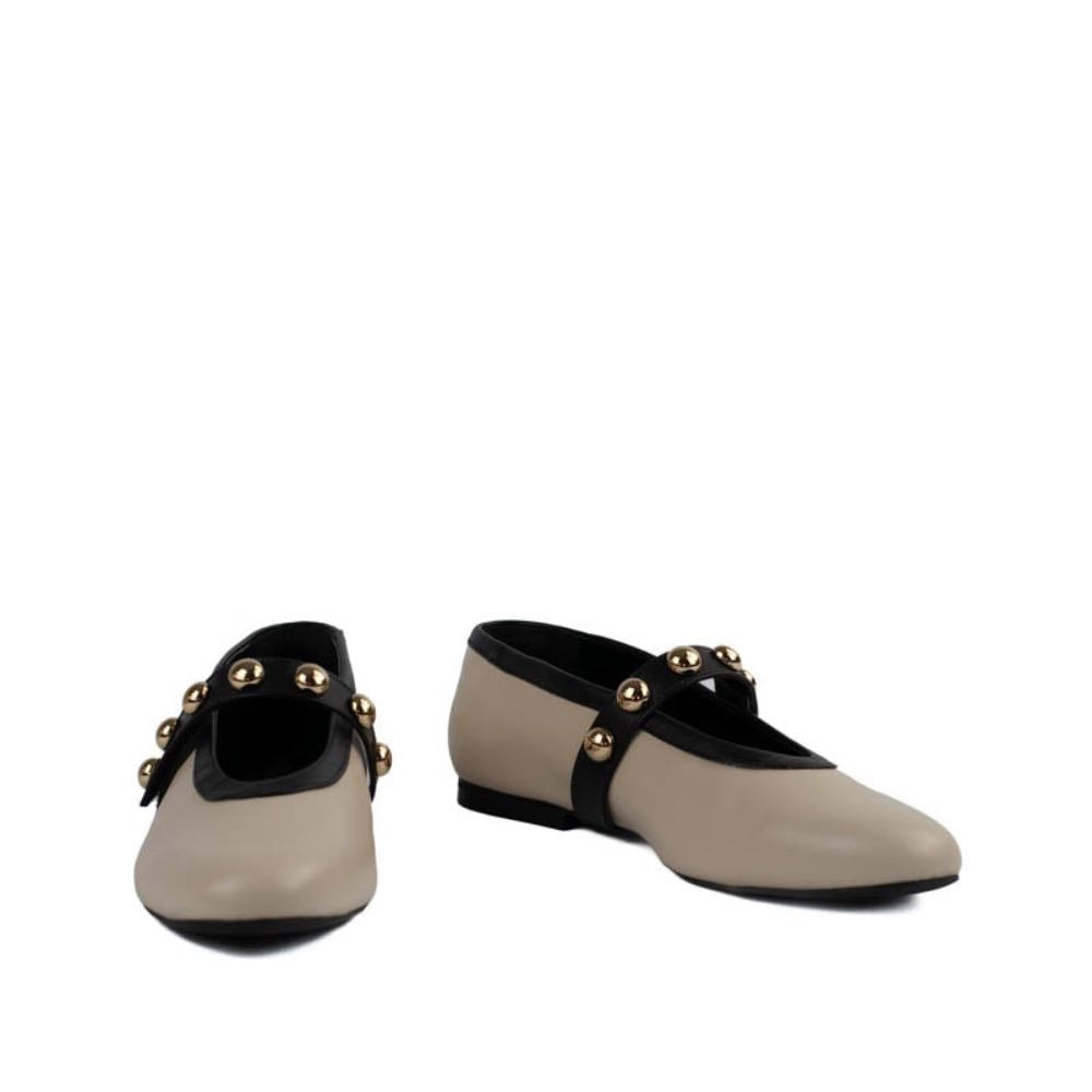 Sapatilha de Couro Cavezzale Off White/Preto 105103