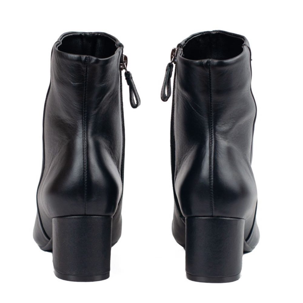 Bota Curta de Couro Cavezzale Preto 105719