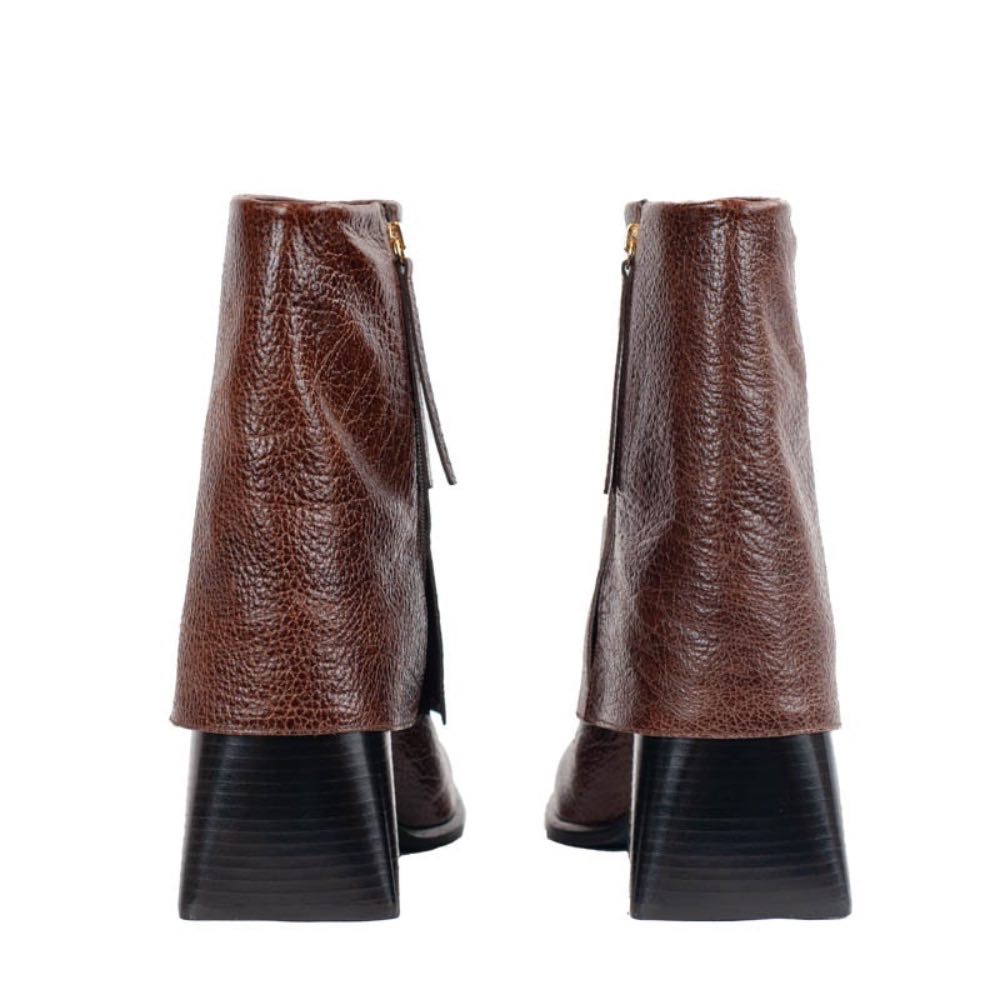 Bota Média de Couro Cavezzale Brown 105732