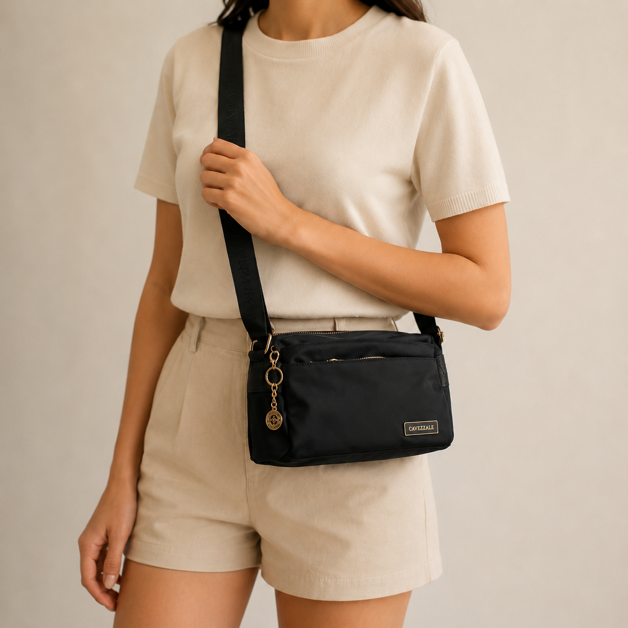 Bolsa Tiracolo Média de Nylon Cavezzale Preto 105690