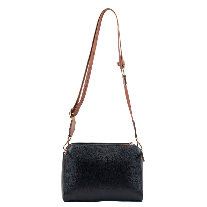 Bolsa Tiracolo Média Couro Soft Alça Grifada Cavezzale Preto 102369