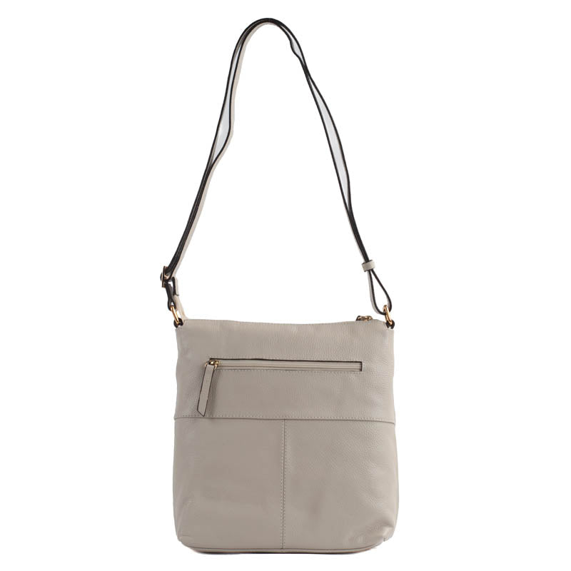 Bolsa Tiracolo Média de Couro Monograma Cavezzale Preto 105043